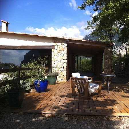 Chambre D'Hotes La Cascade Courmes Εξωτερικό φωτογραφία