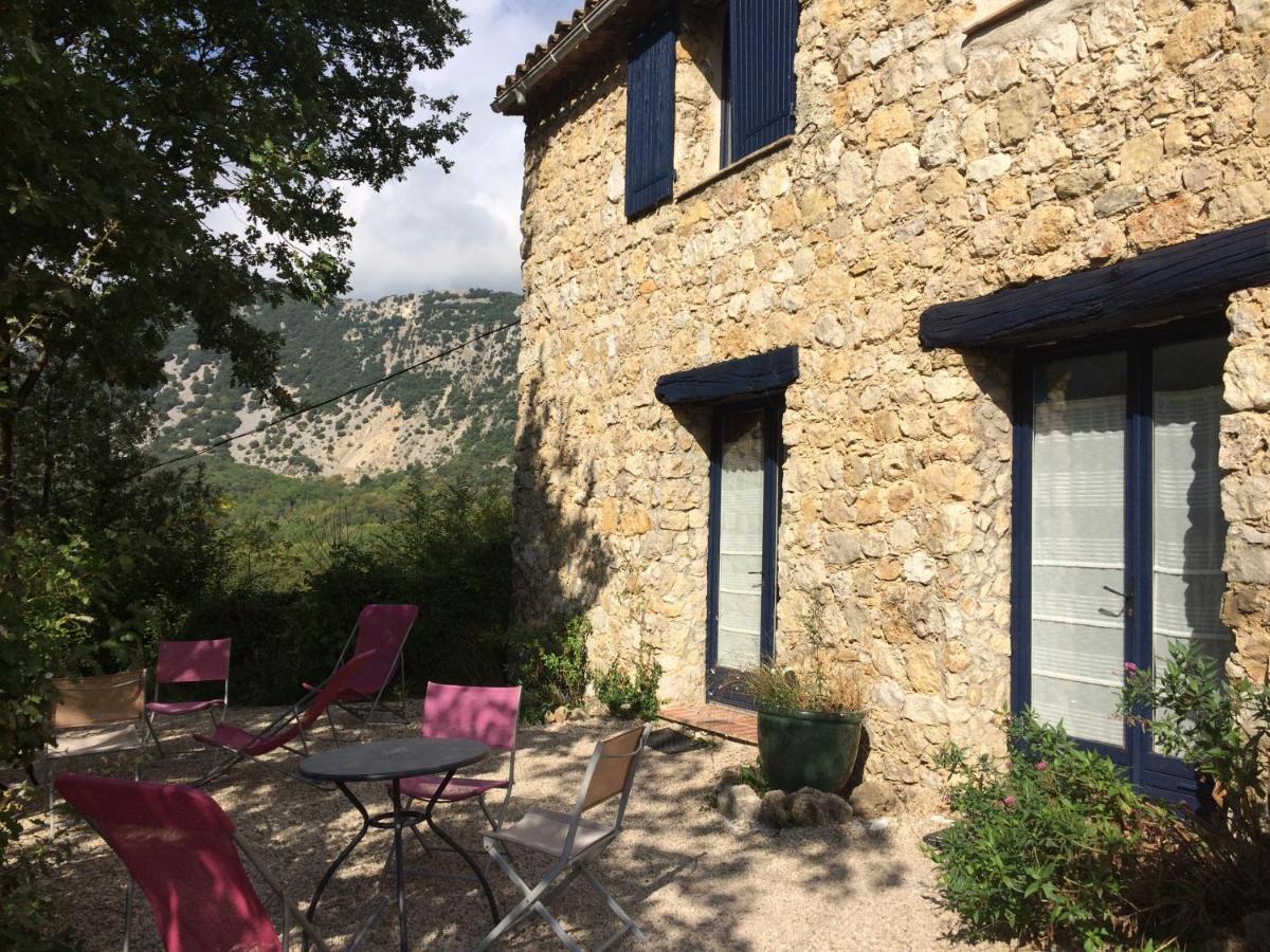 Chambre D'Hotes La Cascade Courmes Εξωτερικό φωτογραφία